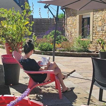La Maison Des Chevreuils Plouigneau Bagian luar foto